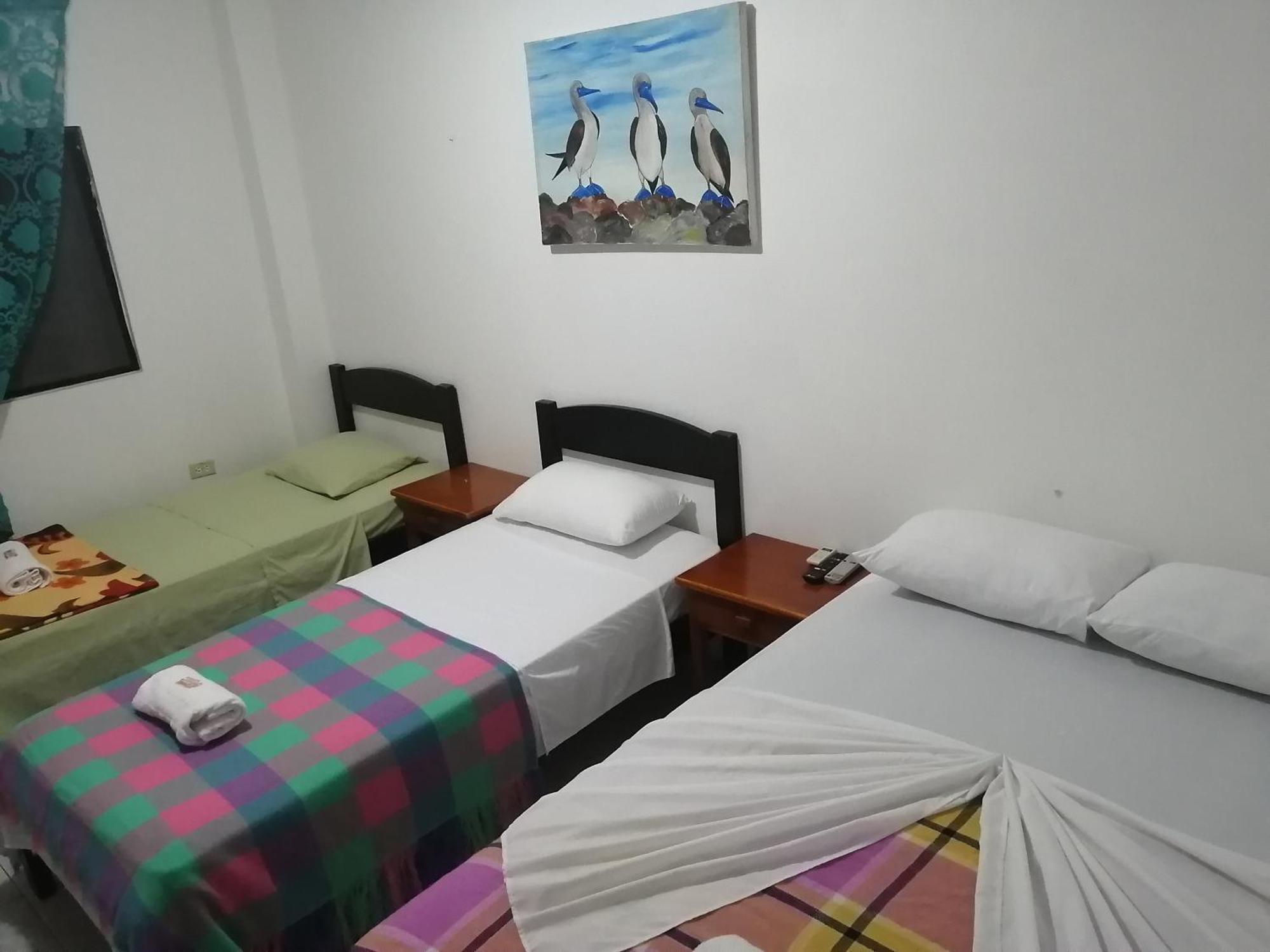 Hostal La Casa De Luis プエルト・バケリソ・モレノ エクステリア 写真