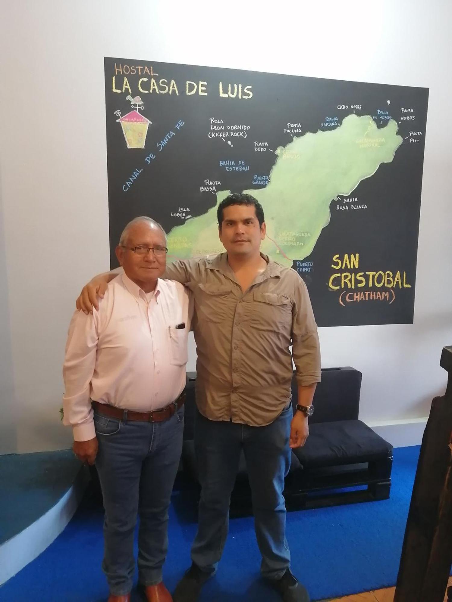 Hostal La Casa De Luis プエルト・バケリソ・モレノ エクステリア 写真