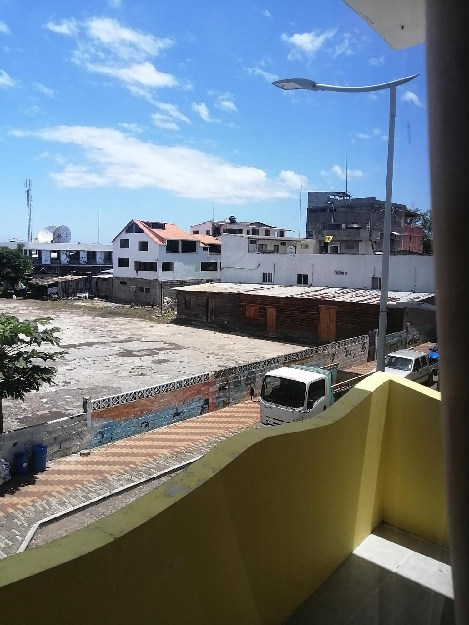 Hostal La Casa De Luis プエルト・バケリソ・モレノ エクステリア 写真