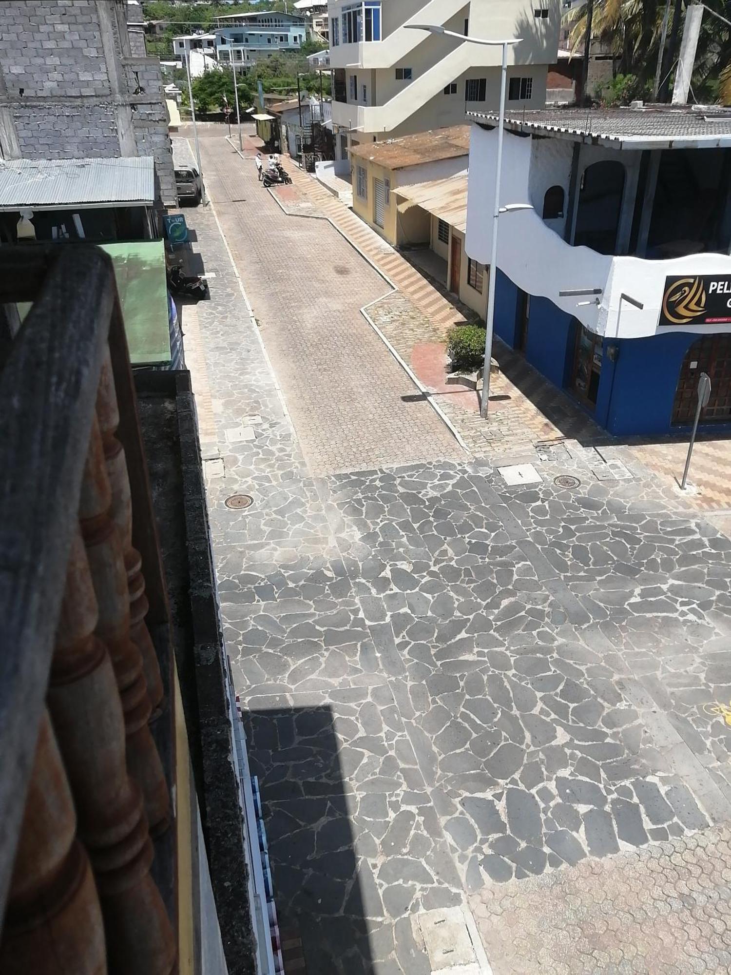 Hostal La Casa De Luis プエルト・バケリソ・モレノ エクステリア 写真